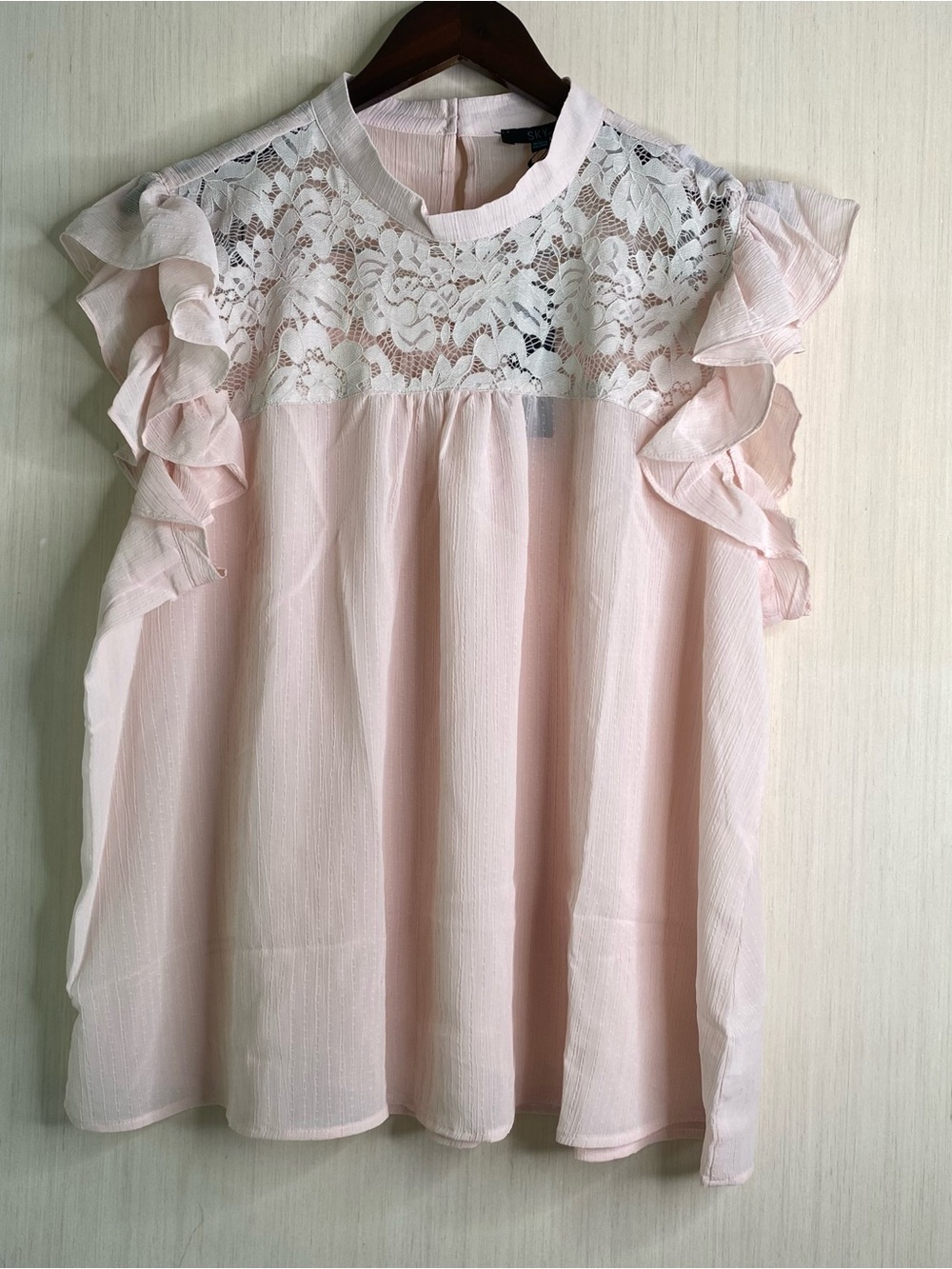 NWT Sky Plus Women’s Delicate Lace Yoke Ruffle Cap Sleeve Blouse - Light Pink 3X